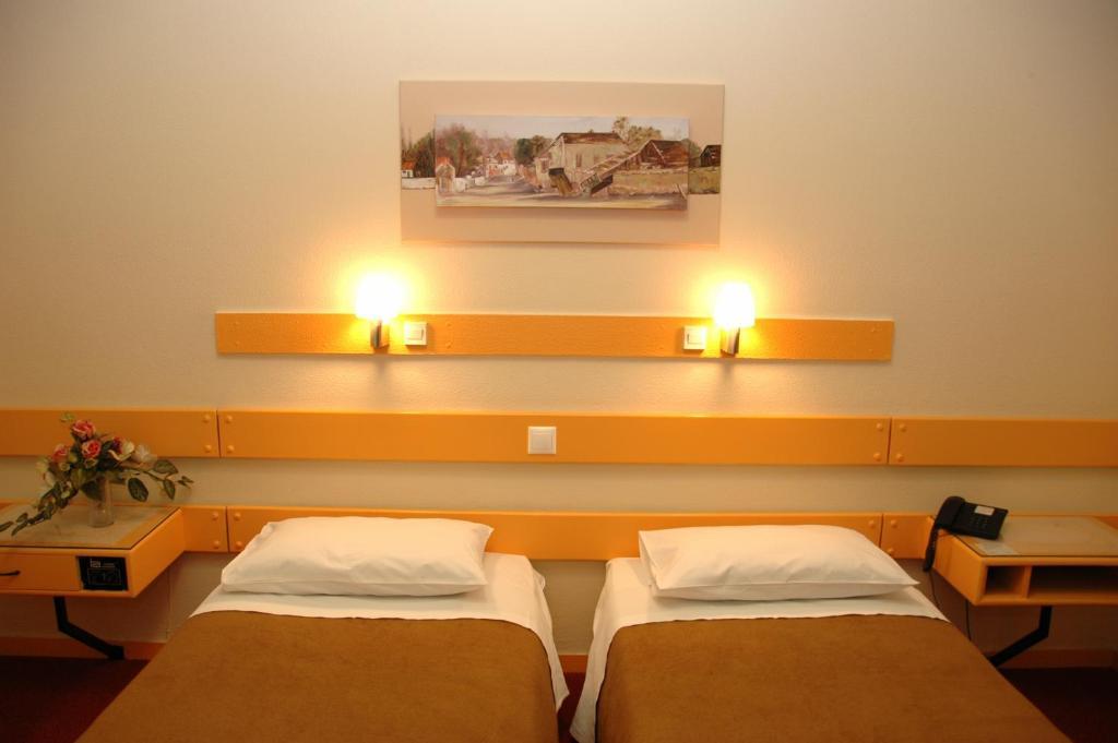 Αμαλία Ξενοδοχείο Θεσσαλονίκη Δωμάτιο φωτογραφία